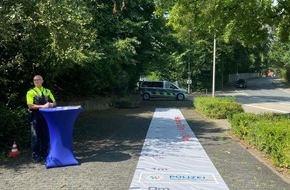 Polizei Bielefeld: POL-BI: Polizei rollt Bremswegteppich aus