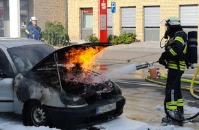 Feuerwehr Detmold: FW-DT: Brennendes Fahrzeug