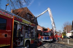 Feuerwehr Samtgemeinde Wathlingen: FW Wathlingen: Feuer im Treppenraum - 2 Menschen durch Feuerwehr gerettet
