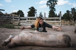 ANINOVA-Stiftung: ANINOVA-Stiftung f&ouml;rdert neuen Stall f&uuml;r gerettete Tiere auf dem VidaHof in Kleve (NRW)