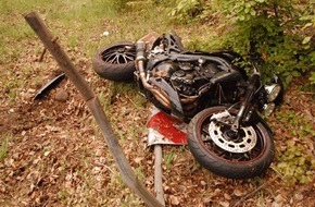 Polizeipräsidium Westpfalz: POL-PPWP: Johanniskreuz - Schwer verletzter Kraftradfahrer nach Verkehrsunfall