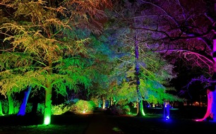 Tourismus-Zentrale St. Peter-Ording: St. Peter-Ording: SPO leuchtet – Licht trifft Lyrik