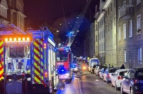Feuerwehr Pforzheim: FW Pforzheim: Drei Verletzte bei Wohnungsbrand in Pforzheim