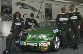 Jaguar Land Rover Deutschland GmbH - Presse Jaguar: Start beim 24-Stunden-Rennen auf dem Nürburgring / Jaguar S-TYPE mit Diesel-Power unterwegs auf der Nordschleife