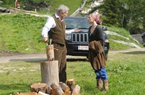 ZDF: ZDF-Familiendrama "Unheil in den Bergen" /  Brigitte Hobmeier und Günther Maria Halmer im Kampf um die Natur (BILD)