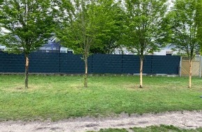 Polizeiinspektion Emsland/Grafschaft Bentheim: POL-EL: Haselünne - Bäume auf Spielplatz beschädigt
