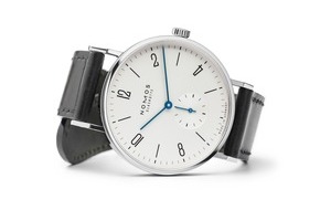 NOMOS Glash&uuml;tte: In der Krise klassisch!