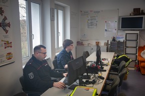 FW LK Neunkirchen: Neunkircher Feuerwehr auch an Rosenmontag im Einsatz