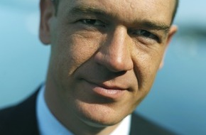 Solyndra International AG: Solyndra erweitert seine Präsenz in Europa, um den steigenden Bedarf an Dachsolaranlagen zu decken