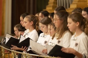 Wiener S&auml;ngerknaben: Wiener Chorm&auml;dchen 2027 beim Neujahrskonzert der Wiener Philharmoniker