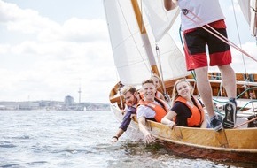 Tourismus-Agentur Schleswig-Holstein GmbH: Neu entdecken: Stadtf&uuml;hrungen im echten Norden