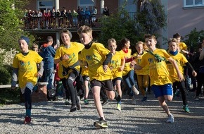 Bund der Freien Waldorfschulen: Presseinformation: 100 Jahre Waldorfschule - Staffellauf wird zum Erfolgsprojekt