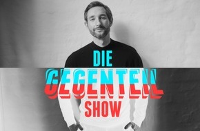 SAT.1: Kuhmagd trifft auf Gut, Promis müssen Fragen falsch beantworten, und SAT.1 ehrt Verlierer feierlich. Vollkommen gaga? Im Gegenteil: "Die Gegenteilshow"!