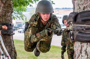 PIZ Heer: Ferien in Flecktarn: Jugendliche besuchen Panzergrenadiere in Frankenberg