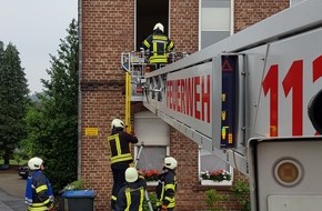 Feuerwehr Sprockhövel: FW-EN: Feuerwehr öffnet drei Wohnungstüren