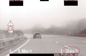 Autobahnpolizeiinspektion: API-TH: Autobahnpolizei stoppt VW Passat mit über 200 km/h auf Autobahn 9 Richtung Berlin bei Eisenberg! **BILD**