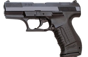 Polizeiinspektion Hameln-Pyrmont/Holzminden: POL-HM: Mord an Seniorin: Polizei findet weitere Waffe und schaltet Internetseite / Hinweise gesucht