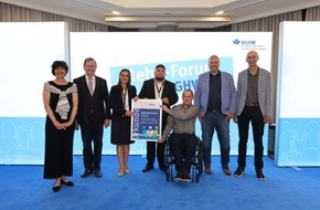 BGHW - Berufsgenossenschaft Handel und Warenlogistik: Erster Teilhabepreis der BGHW an Würth verliehen / Auszeichnung für herausragendes Engagement bei der betrieblichen Eingliederung eines verunfallten Mitarbeiters
