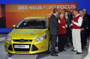 Ford-Werke GmbH: CeBIT: Bundeskanzlerin Merkel besucht Ford-Stand (mit Bild)