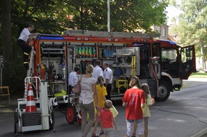 FW-KLE: Freiwillige Feuerwehr Bedburg-Hau informierte auf dem Sommerfest der LVR Kliniken Bedburg-Hau