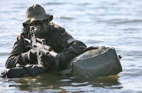 Presse- und Informationszentrum Marine: Deutsche Marine - Bilder der Woche: Nichts für alle, aber für die Besten - Die Spezialisierten Einsatzkräfte der Marine im weltweiten Einsatz