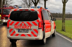 Freiwillige Feuerwehr Weeze: Feuerwehr Weeze: Schwerer Verkehrsunfall mit Todesfolge
