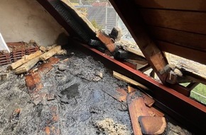 Polizei Mettmann: POL-ME: Dachstuhlbrand: Polizei ermittelt - 2503096