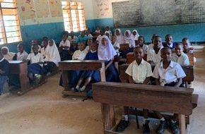 Karl Kübel Stiftung für Kind und Familie: PM 5.000 Euro für Kindesschutzprojekt in Tansania erhalten