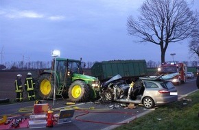 Polizei Düren: POL-DN: Verkehrsunfall zwischen Pkw und Rübentransportfahrzeug