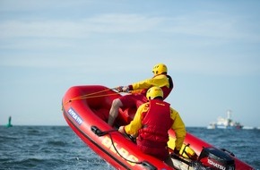 DLRG - Deutsche Lebens-Rettungs-Gesellschaft: DLRG: Bleibt an Land und geht nicht aufs Wasser! / Wassersport in und auf unbewachten Binnengewässern lebensgefährlich