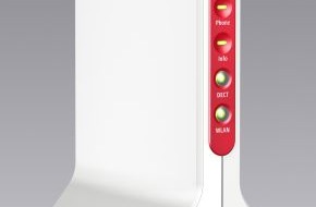 AVM GmbH: Neue FRITZ!Box 6842 LTE mit Tri-Band für Surfen und Telefonieren in allen deutschen LTE-Netzen (BILD)