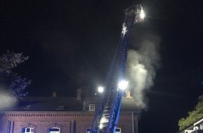 Feuerwehr Bottrop: FW-BOT: Wohnungsbrand mit Menschenleben in Gefahr