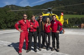 ZDF: Sechs weitere Einsätze für "Die Bergretter" / Luise Bähr als Rettungssanitäterin neu im Team der ZDF-Serie (FOTO)