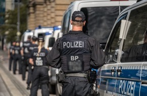 Bundespolizeidirektion München: Bundespolizeidirektion München: Staatsanwaltschaft Landshut und Bundespolizeiinspektion Kriminalitätsbekämpfung München decken Netzwerk von Finanzdienstleistern der Schleuserorganisationen auf