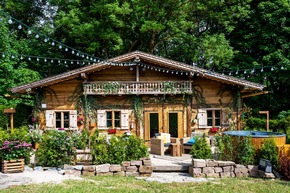 Ein einziges Date über fünf Tage? RTLZWEI startet Slow-Dating-Show "Let´s Love"