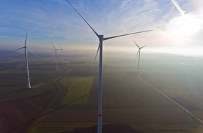 EnBW Energie Baden-Württemberg AG: Grün und einfach: EnBW bietet Ökostrom ohne Tarifwechsel / Öko-Option für EnBW-Stromkunden die ersten drei Monate kostenlos (FOTO)