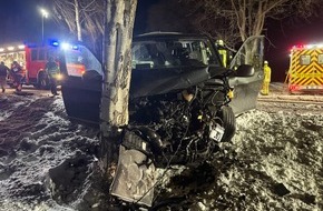 Polizeiinspektion Stade: POL-STD: Autofahrer besch&auml;digt beim Einparken im Stader Parkhaus anderen PKW und fl&uuml;chtet - Polizei sucht wichtige Zeugin, Sechs Verletzte bei Unfall in der Gemarkung Stade