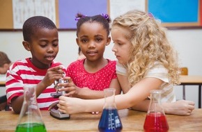 Arbeitgeberverband HessenChemie: Experimente³: Forschen an Grundschulen den GANZenTAG