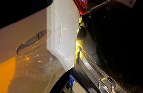 Polizeipräsidium Westpfalz: POL-PPWP: Geparkte Fahrzeuge gestreift und gerammt