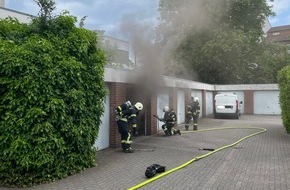 Feuerwehr Dinslaken: FW Dinslaken: Feuer in einer Garagenanlage