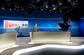 NDR / Das Erste: Jan Hofer präsentiert erste Tagesschau aus neuem Studio (FOTO)