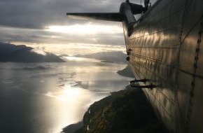 Presse- und Informationszentrum Marine: Deutsche Marine - Bilder der Woche - Gebirgsflug der "Sea Kings": "Seekönige" in den Bergen