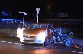 Polizei Rheinisch-Bergischer Kreis: POL-RBK: Overath - Leichtkraftradfahrer bei Verkehrsunfall schwer verletzt