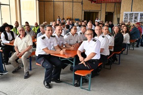 FW Stuttgart: Richtfest an der Interims-Feuerwache 1