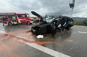 Autobahnpolizeiinspektion: API-TH: Sieben Stunden Vollsperrung nach schwerem Verkehrsunfall