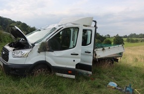 Kreispolizeibehörde Oberbergischer Kreis: POL-GM: 280721-570: Zwei Schwerverletzte bei Unfall auf der Schwarzenbachstraße