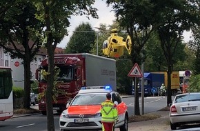 Freiwillige Feuerwehr Menden: FW Menden: Verkehrsunfall mit fünf verletzten Personen