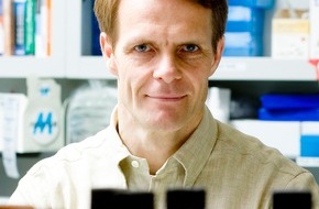 Parkinson Schweiz: Die Schweizerische Annemarie Opprecht-Stiftung vergab heute in Basel zum 5. Mal ihren mit 100'000 Franken dotierten Parkinson-Forschungspreis / Preisträger ist der Schweizer Prof. Lorenz Studer, New York