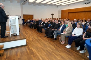 Benediktiner auf dem Zion mit COMMUNIO-Preis in Schwerte ausgezeichnet - M&ouml;nchsgemeinschaft der Dormitio-Abtei und des Priorats Tabgha erh&auml;lt Auszeichnung f&uuml;r Engagement f&uuml;r Dialog, Verst&auml;ndigung und Vers&ouml;hnung im Heiligen Land