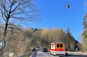 Polizeidirektion Kaiserslautern: POL-PDKL: Vorfahrt missachtet - Biker verletzt